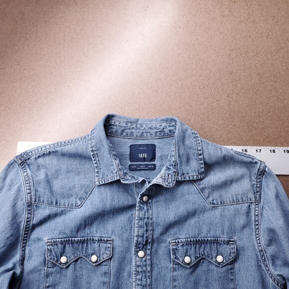 ZARA 1975 Chambray Shirt Men M Blue Pearl Snaps Long Sleeve Western Streetwear - Picture 4 of 13